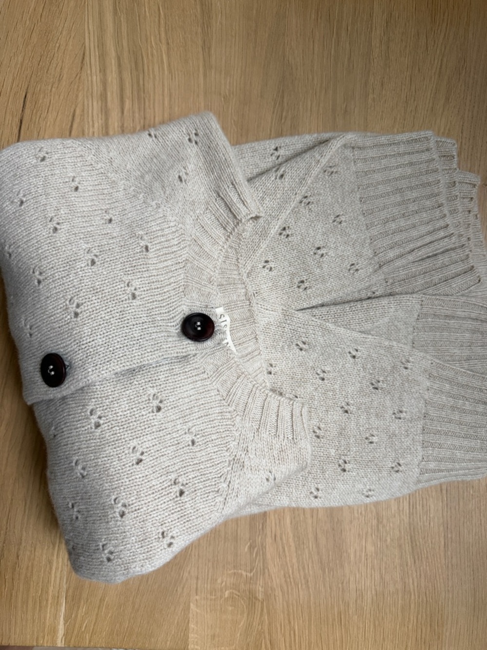 SISKIN Cloud Women’s Cardigan - Superfine Lambswool - Oat - Medium - Picture 4 of 4